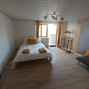 Appartement Studio Meuble Proche Des Thermes, Cransac